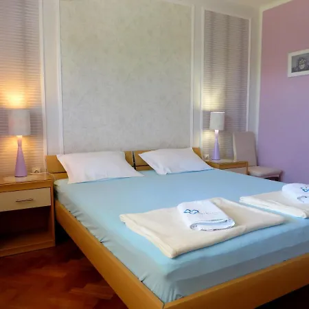 Roza - The Garden Biograd Na Moru